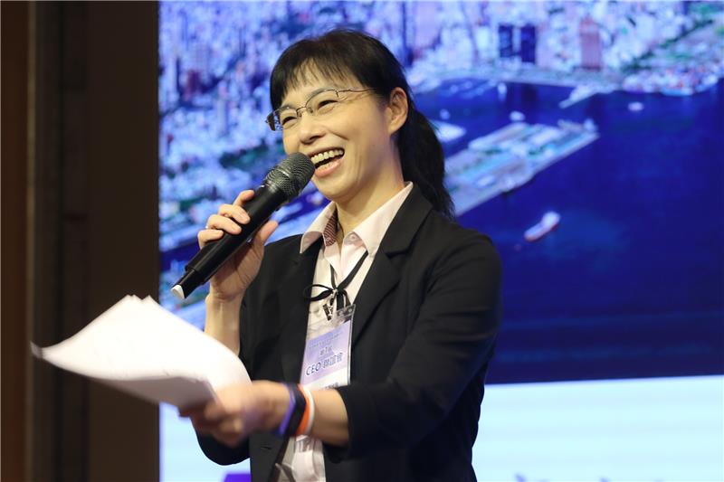 園管局高屏分局建交流平台 CEO聯誼創造合作機會(經濟部園管局高屏分局游淑惠分局長致詞)