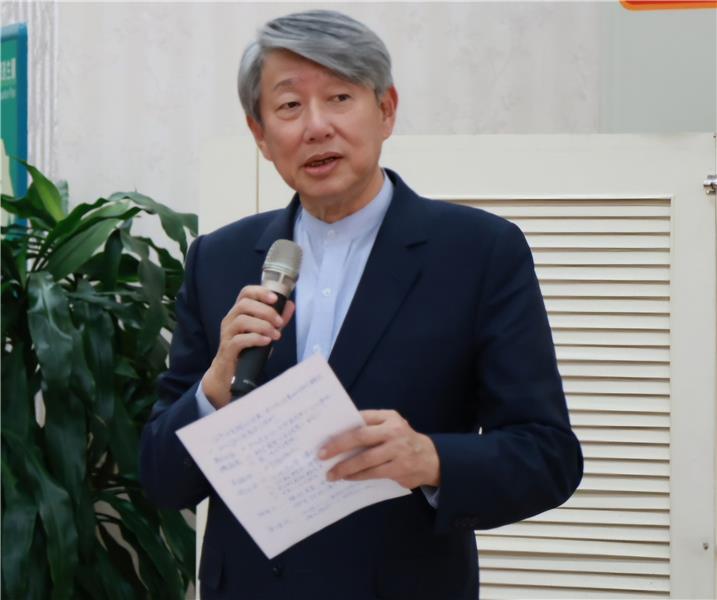 行政院卓院長傾聽產業之旅用最短時間加大力道協助產業升級轉型(經濟部郭部長聆聽產業代表建言即時回覆。)