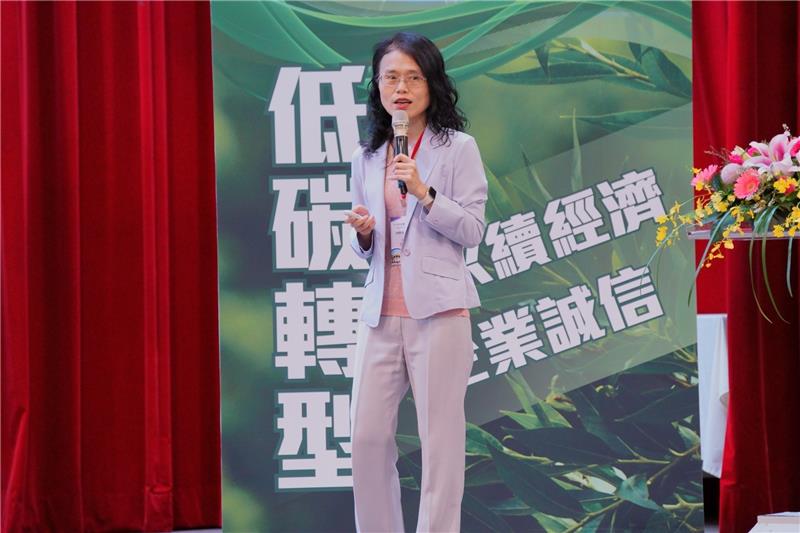 金管會施副處長宜君致詞
